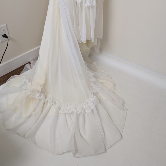 70s Wedding Gown Floor Length Train Edwardian Capelet Lace Collar Bishop Sleeves - Picture 6 of 15